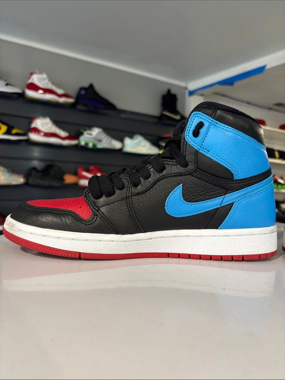 Air Jordan 1 High OG WMNS “UNC to Chicago” Men’s Size 7.5